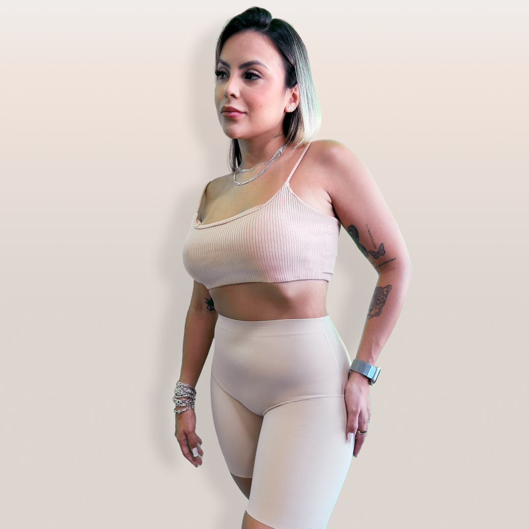Modèle court de compression de peau sans couture + Offrez une culotte modelante