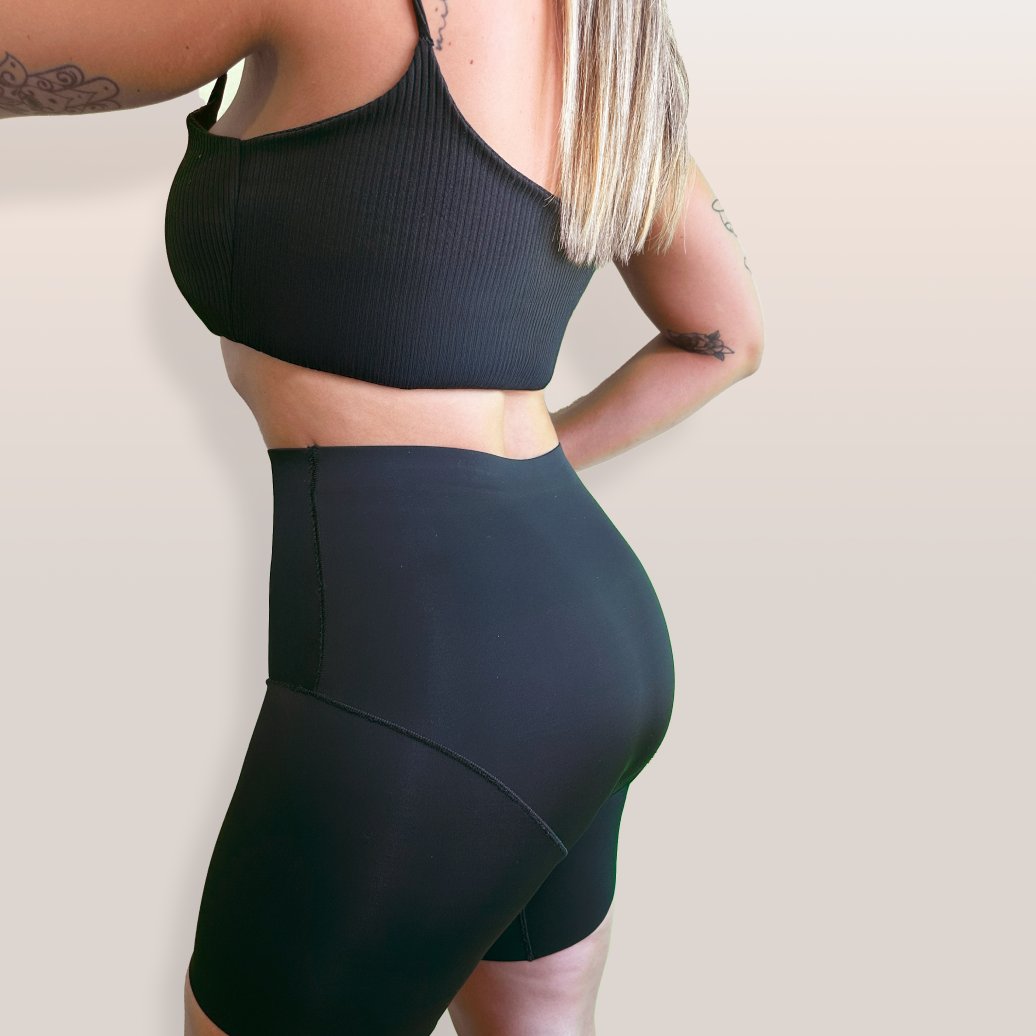 Modèle court de compression de peau sans couture + Offrez une culotte modelante